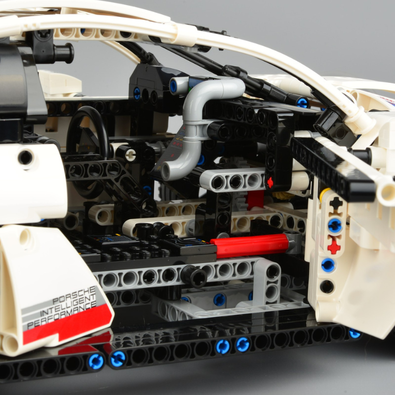 Porsche 911 RSR Technic Set | 1580 Pieces