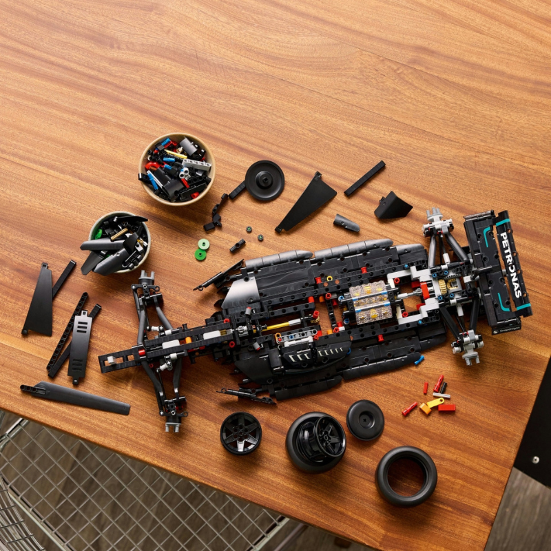 Mercedes-AMG W14 Formula 1 Technic Set | 1642 Pieces