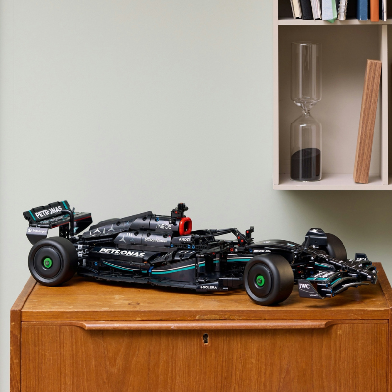 Mercedes-AMG W14 Formula 1 Technic Set | 1642 Pieces