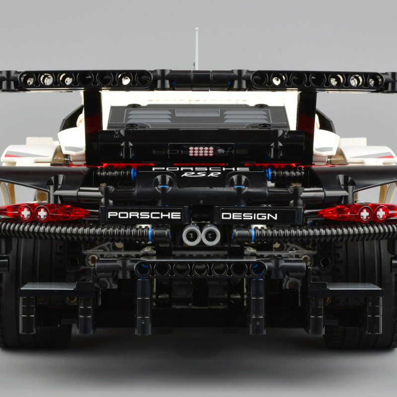 Porsche 911 RSR Technic Set | 1580 Pieces