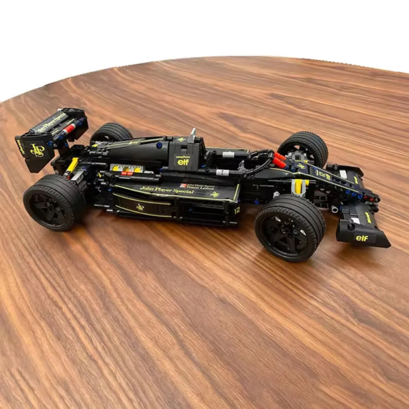 Lotus 97T F1 Model Kit | 982 Pieces