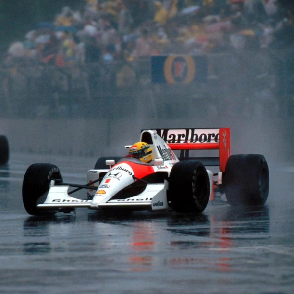 McLaren MP4/4 Model Kit | 200 Pieces
